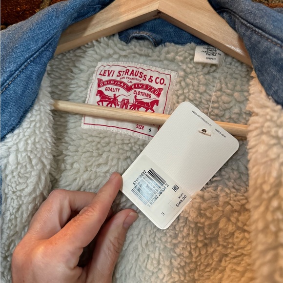 NWT Levis Wool-Lined Demin Shacket - Size S - Picture 3 of 4